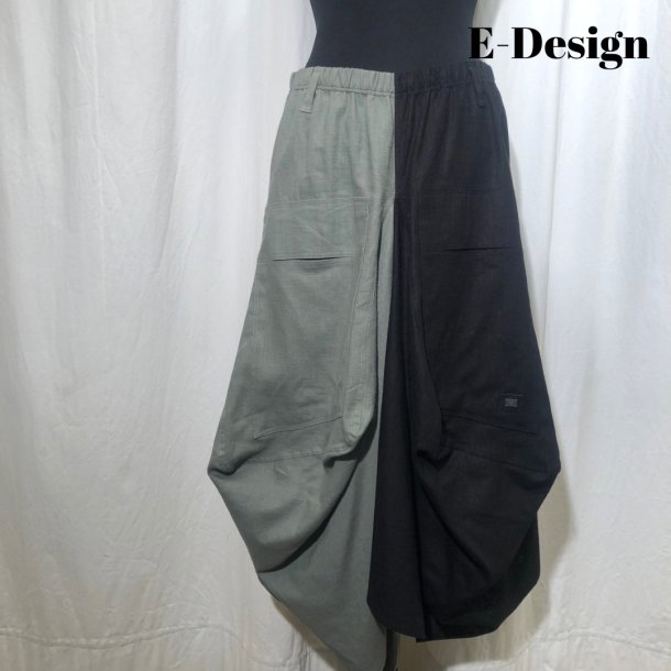 E-Design hr vandfalds nederdel sammensat sort/khaki