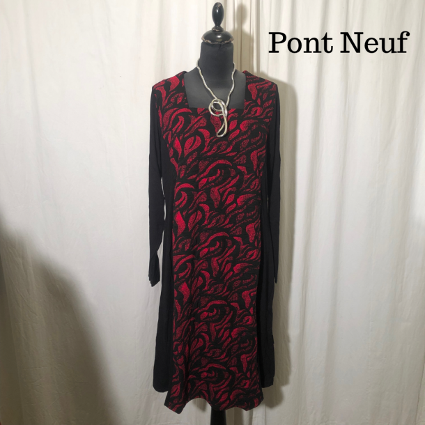 Pont Neuf design kjole med langt rme rd/sort