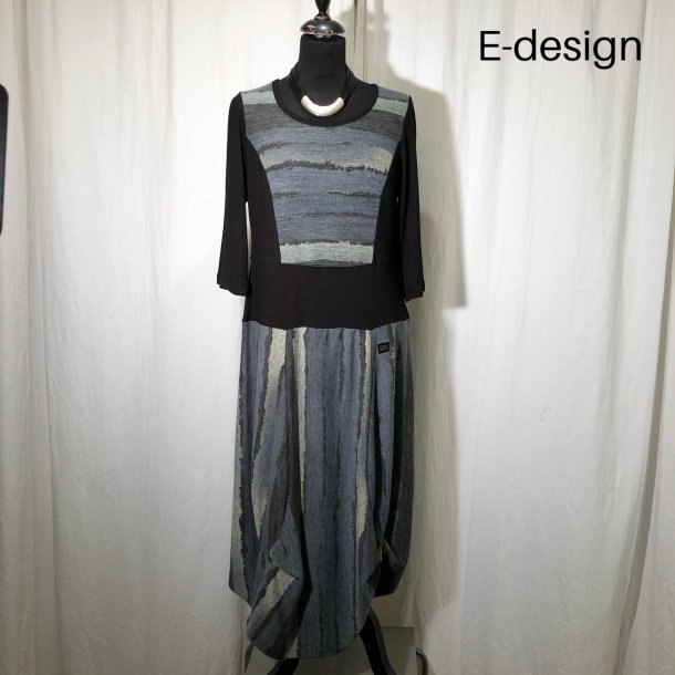 E-Design kjole med 3/4 rme stribet bl/grn/sort