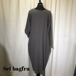 Thing design ballonkjole i jaquard vvning jord-gr