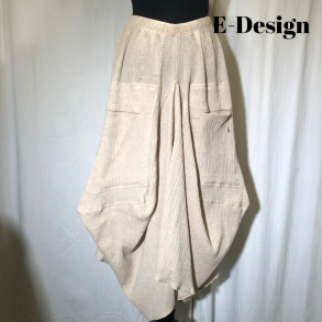 2025 E-Design vandfalds nederdel i crepet hr/bomuld sand