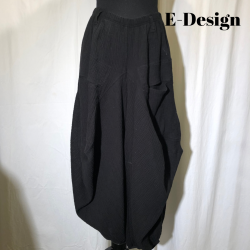 2025 E-Design lang vandfaldsbuks i crepet hr/bomuld Sort