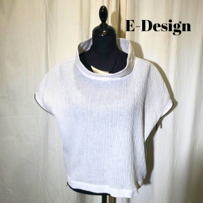 2025 E-Design top med lynls i vingerme crepet hr/bomuld hvid