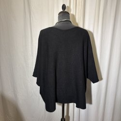 2025 Design strik bred one-size med 3/4 rme sort