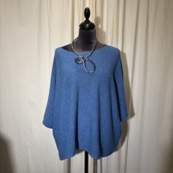 2025 Design strik bred one-size med 3/4 rme stv bl