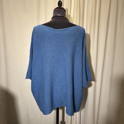 2025 Design strik bred one-size med 3/4 rme stv bl