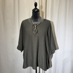 2026 Design strik bred one-size med 3/4 army gr�n