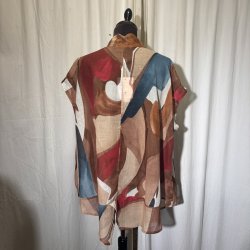 2026 Blue Berry design Skjote vest i grafisk br�ndte farver