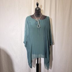 2026 Silke/viscose design tunika over-size med dryp og indertop flaskegr�n