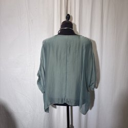 2026 Silke/Viscose klassisk bred bluse med indertop bl�/gr�n