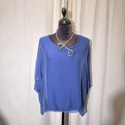 2026 Silke/Viscose klassisk bred bluse med indertop klar bl�