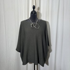 2026 Design strik bred one-size med 3/4 army gr�n