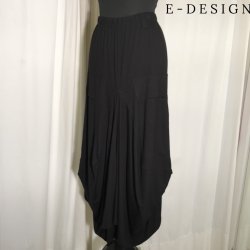 E-Design Vandfalds nederdel sort jersey