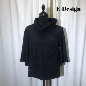 E-Design crinkle kort bluse med krave 3/4 rme sort
