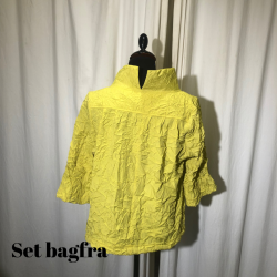 E-Design crinkle kort bluse med krave lime