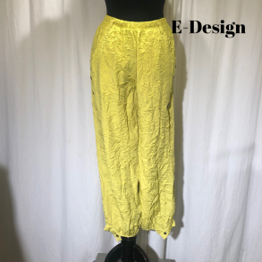 E-Design crinkle buks med asymetrisk afslutning i ben lime