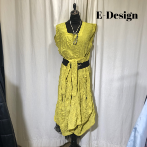 2025 E-Design crinkle vandfalds kjole med bindebnd lime