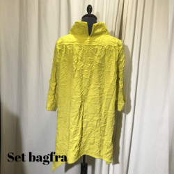 E-Design crinkle tunika med dryp og krave lime