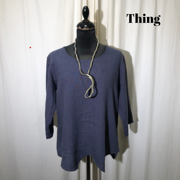 2024 Thing hrbluse med spids og 3/4 rme lavendel