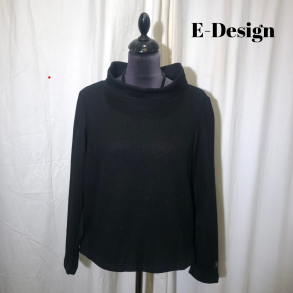 E-Design kort bluse med krave og langt rme Sort