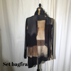 E-Design skr bluse med krave gylden mnster